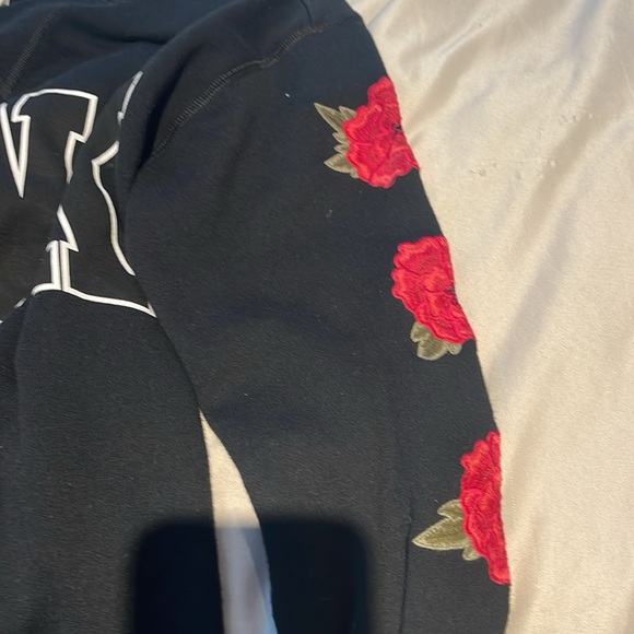 PINK Victoria's Secret  EMBROIDERED Black Rose Sweatshirt S Pullover - Picture 5 of 6
